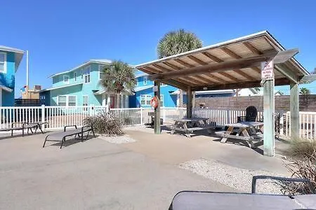 Villa Casa Bella Community Pool